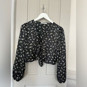 Abercrombie & Fitch - Black Floral Blouse - Sz S